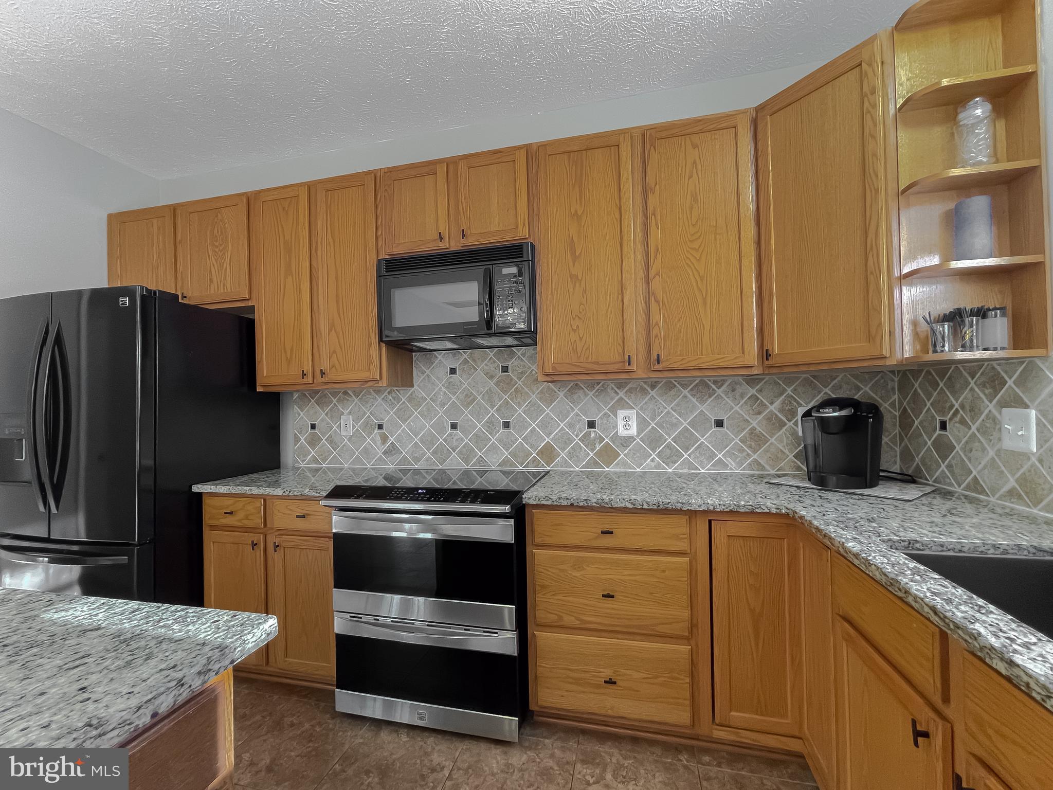 2831 Desert Sun Ct