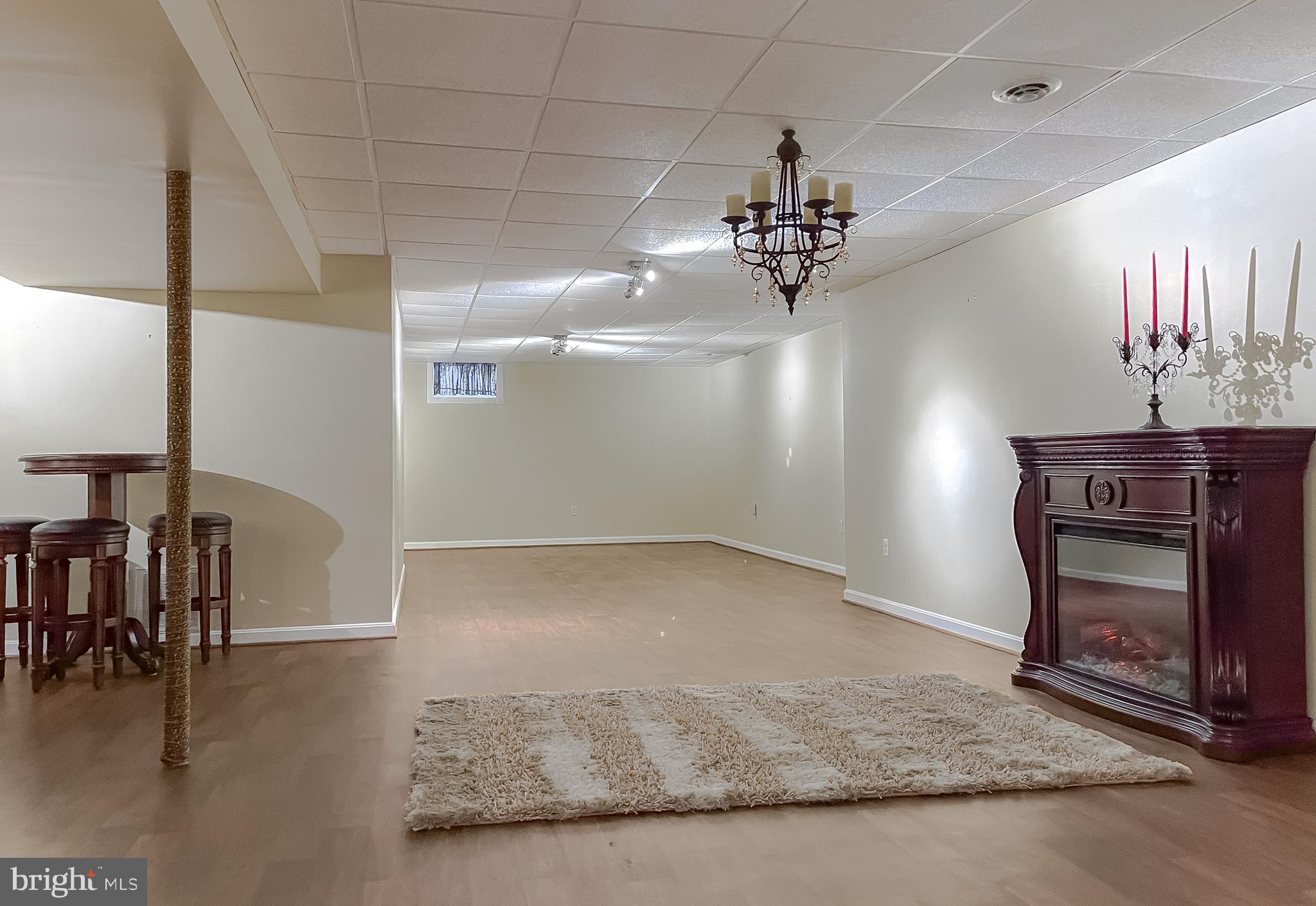 2831 Desert Sun Ct
