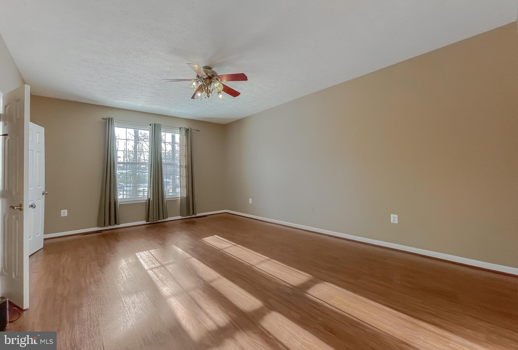 2831 Desert Sun Ct