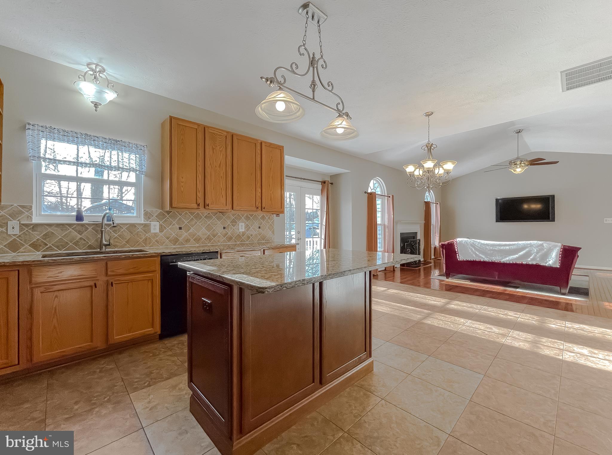 2831 Desert Sun Ct