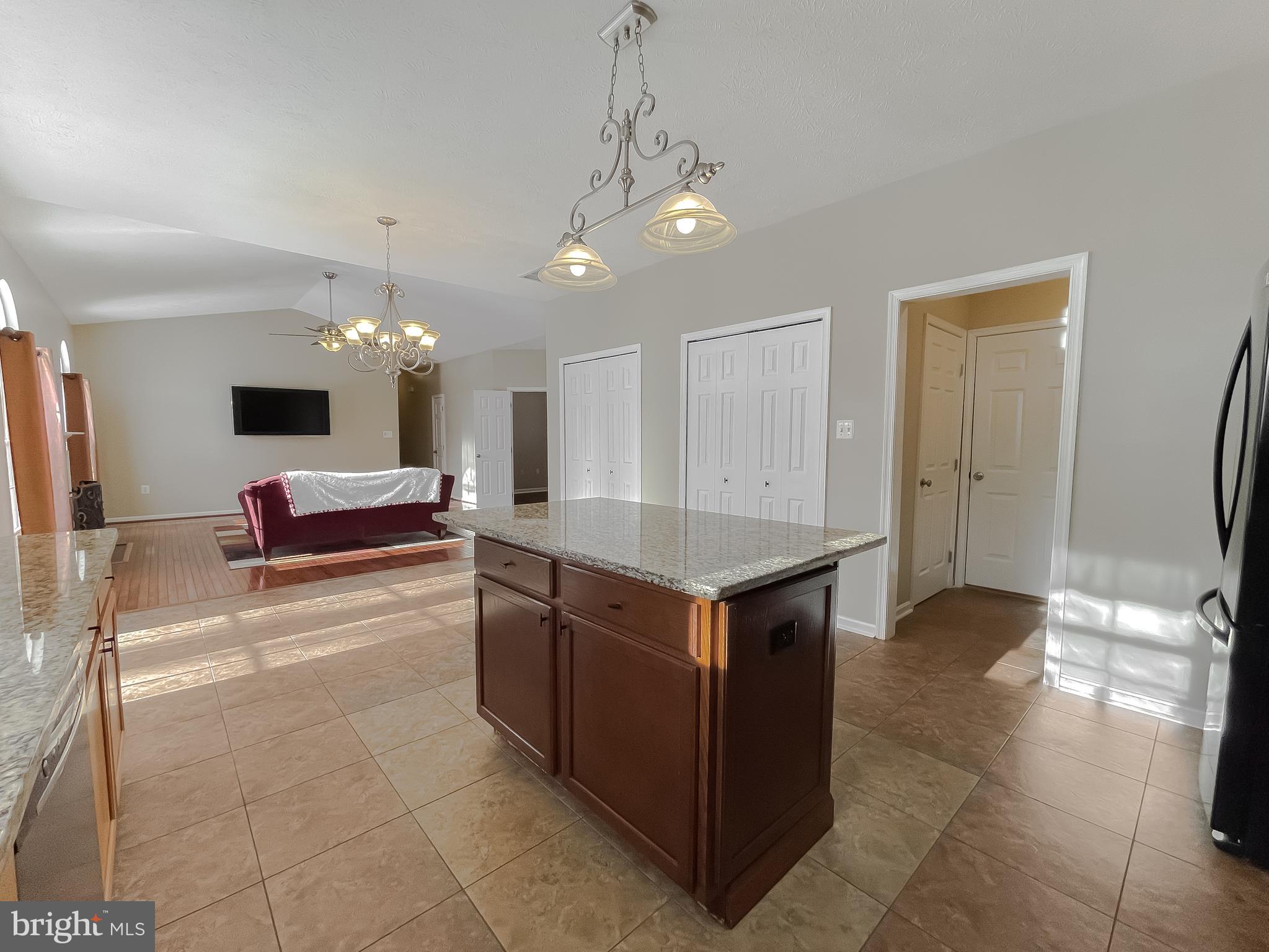 2831 Desert Sun Ct