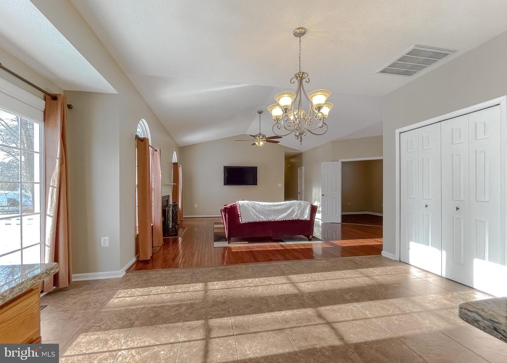 2831 Desert Sun Ct