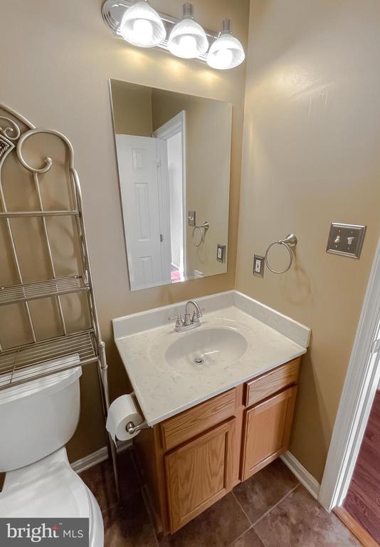 2831 Desert Sun Ct