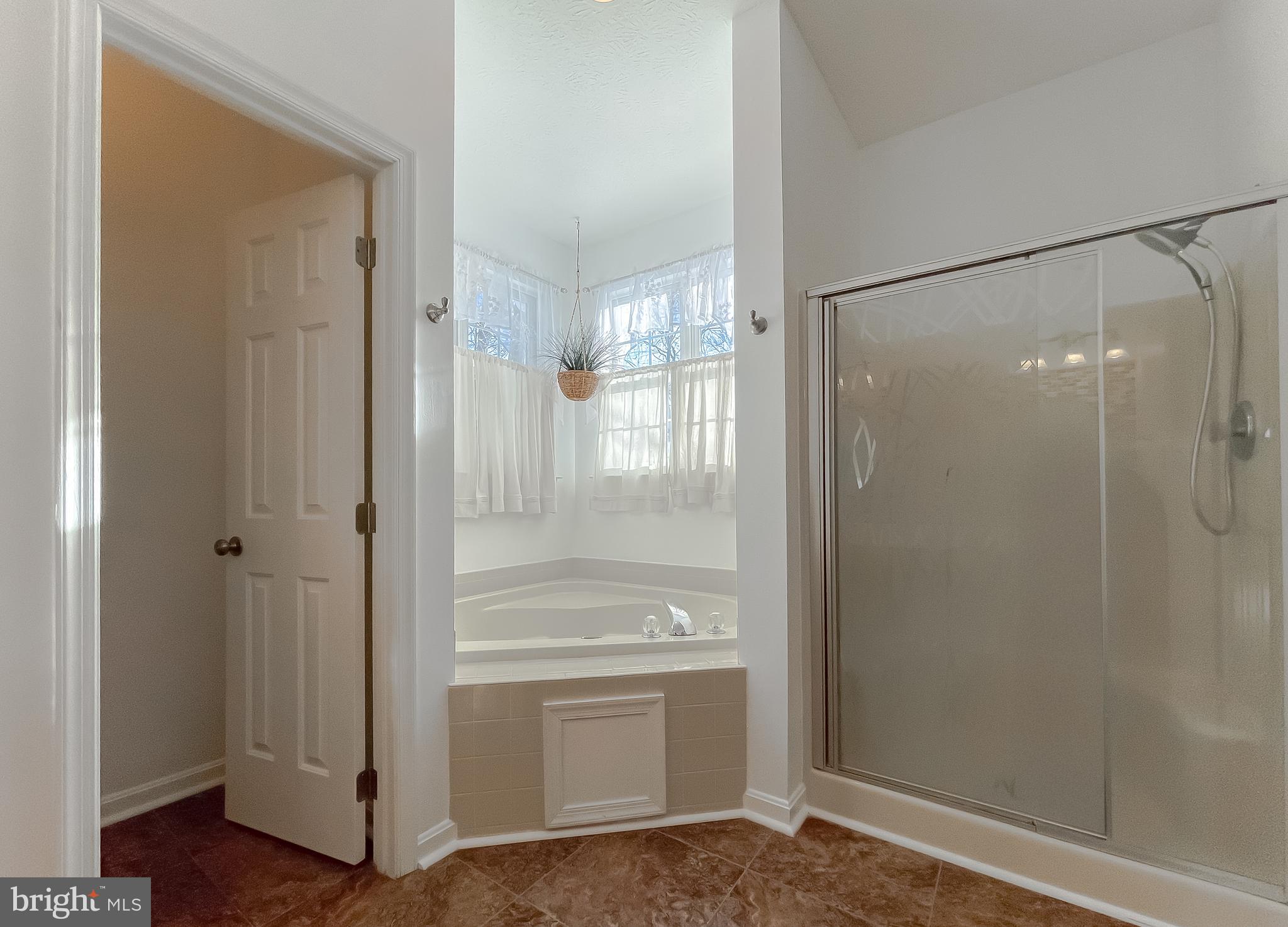 2831 Desert Sun Ct