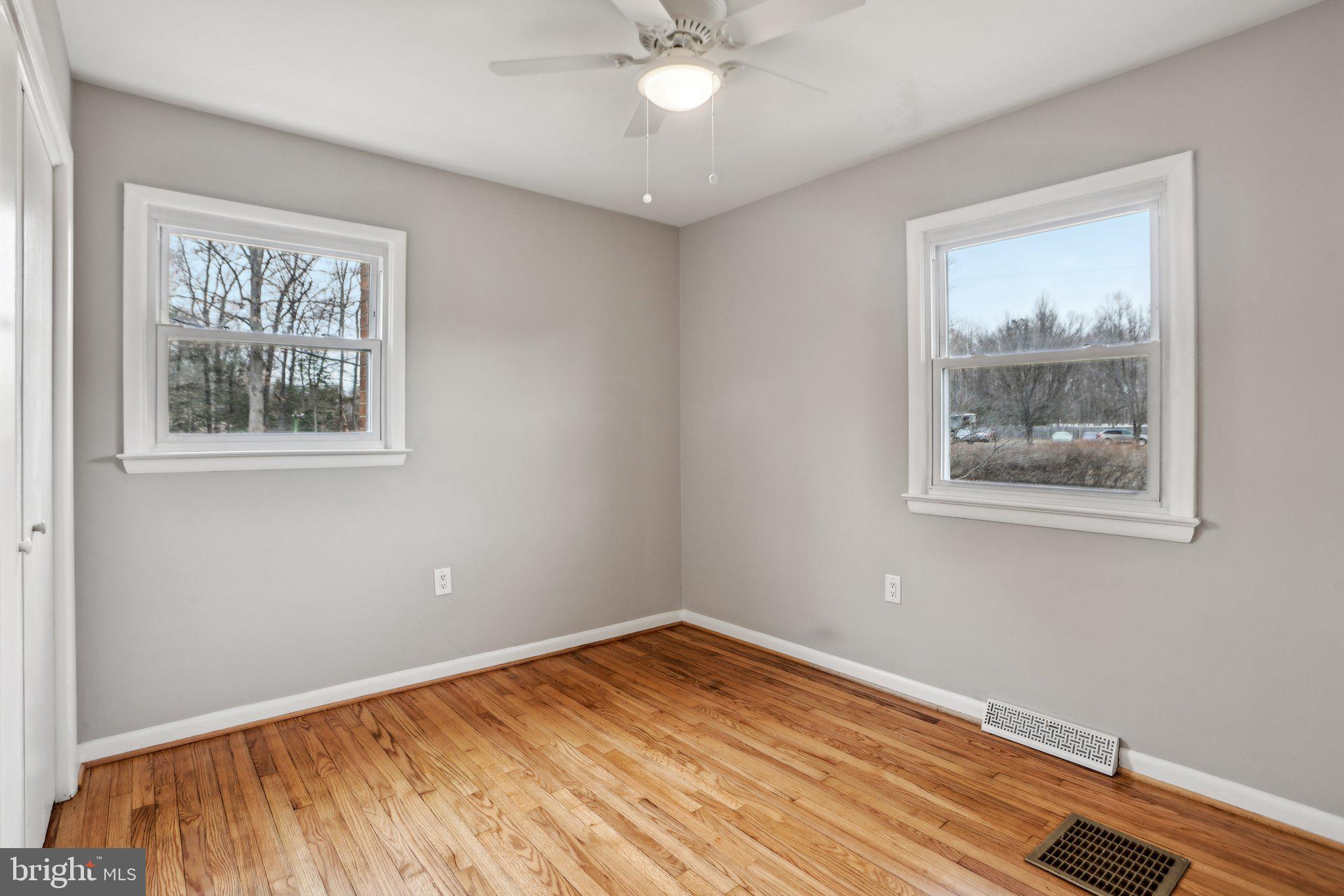 13995 Petzold Dr