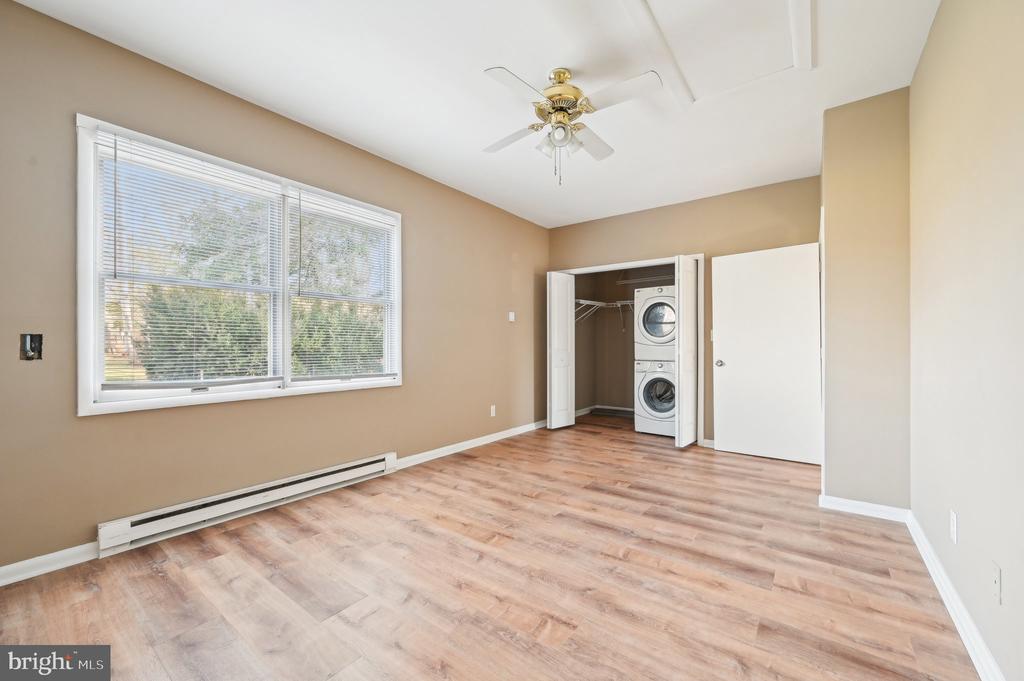 13995 Petzold Dr