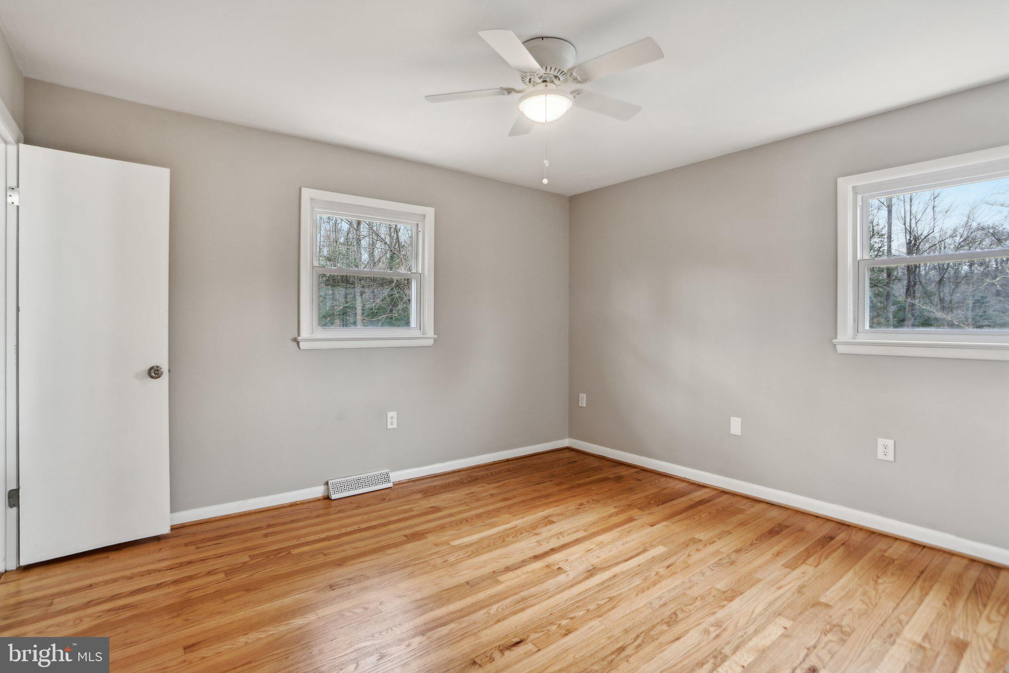 13995 Petzold Dr