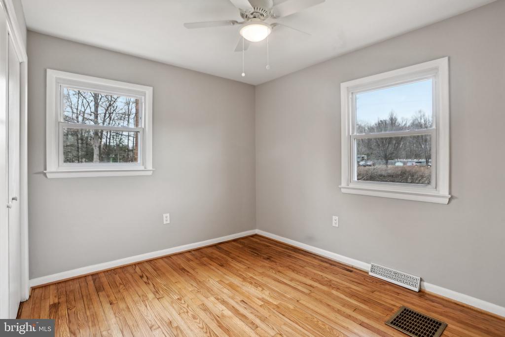 13995 Petzold Dr