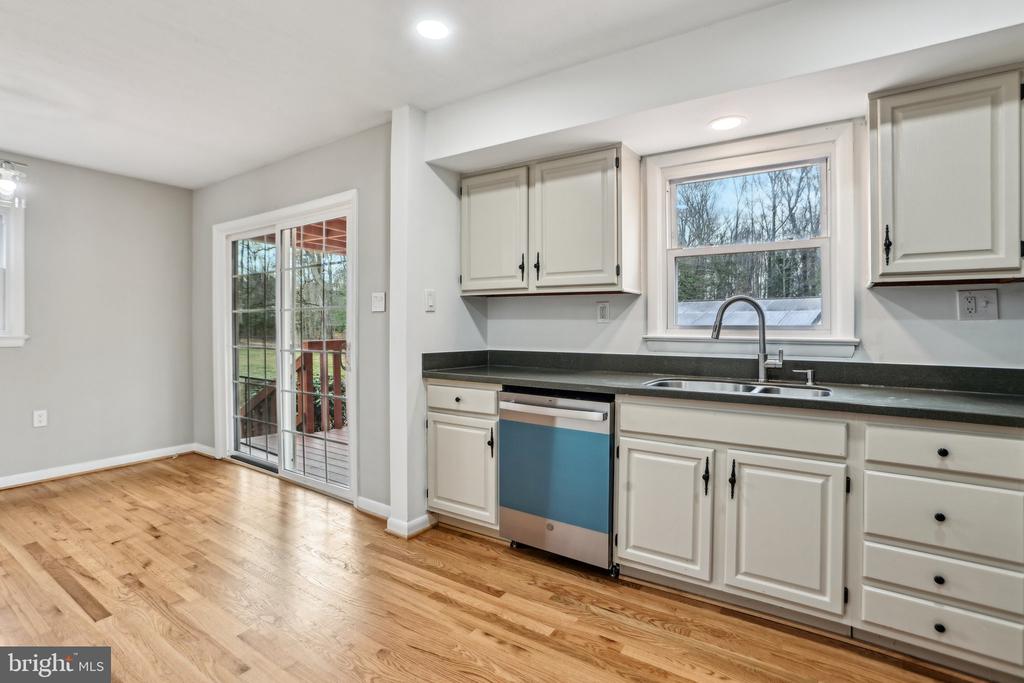 13995 Petzold Dr
