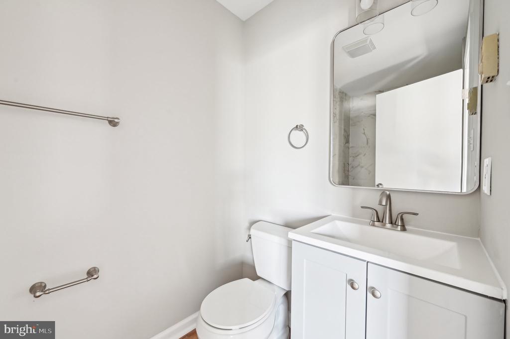 13995 Petzold Dr