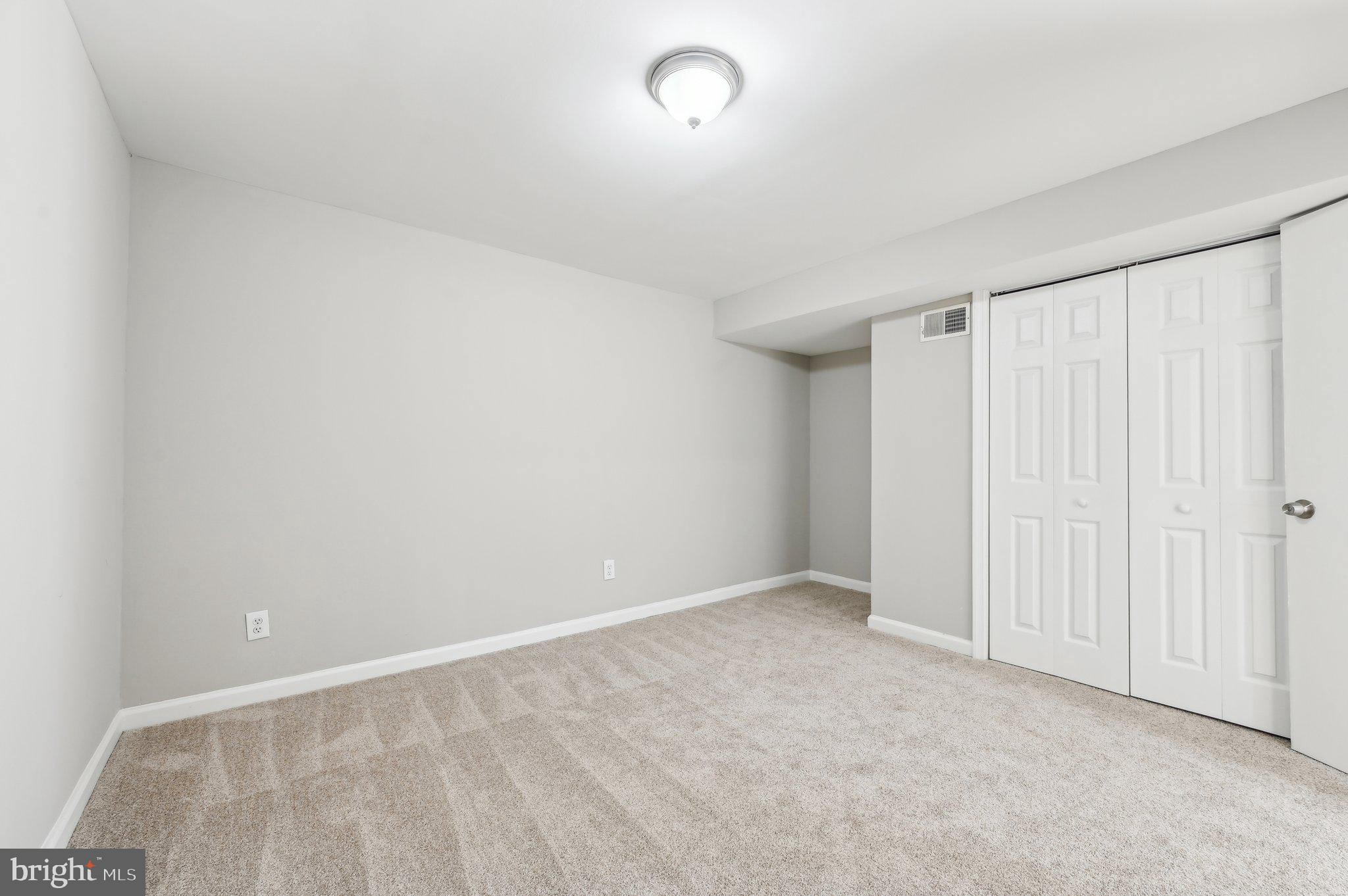 13995 Petzold Dr