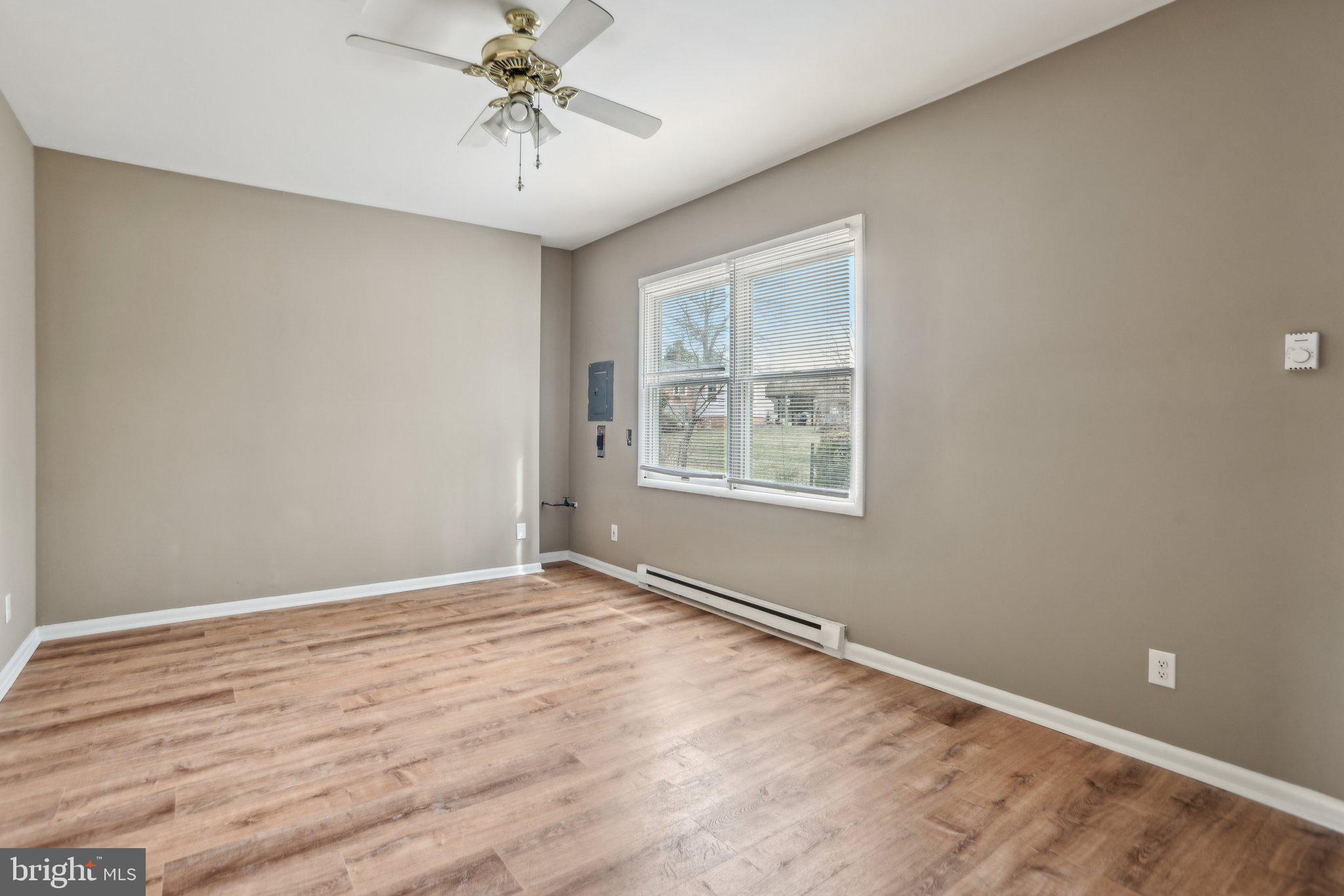 13995 Petzold Dr