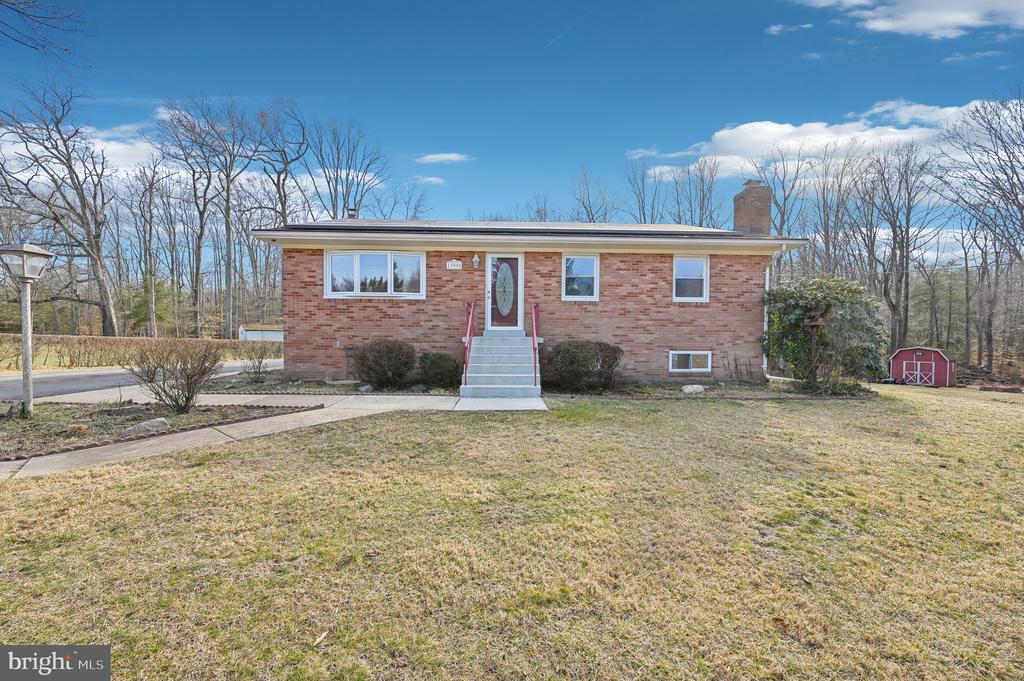 13995 Petzold Dr