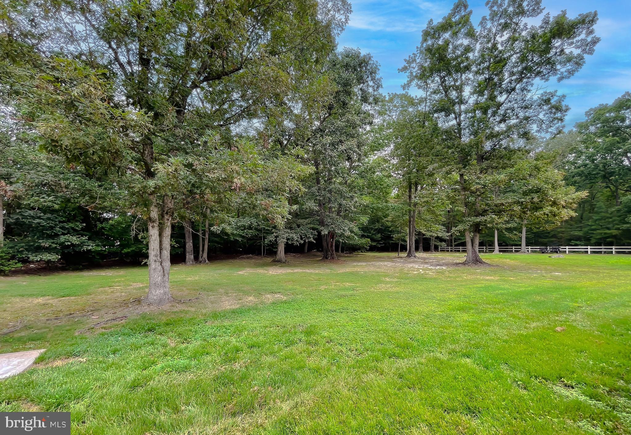 109 MORRIS DR