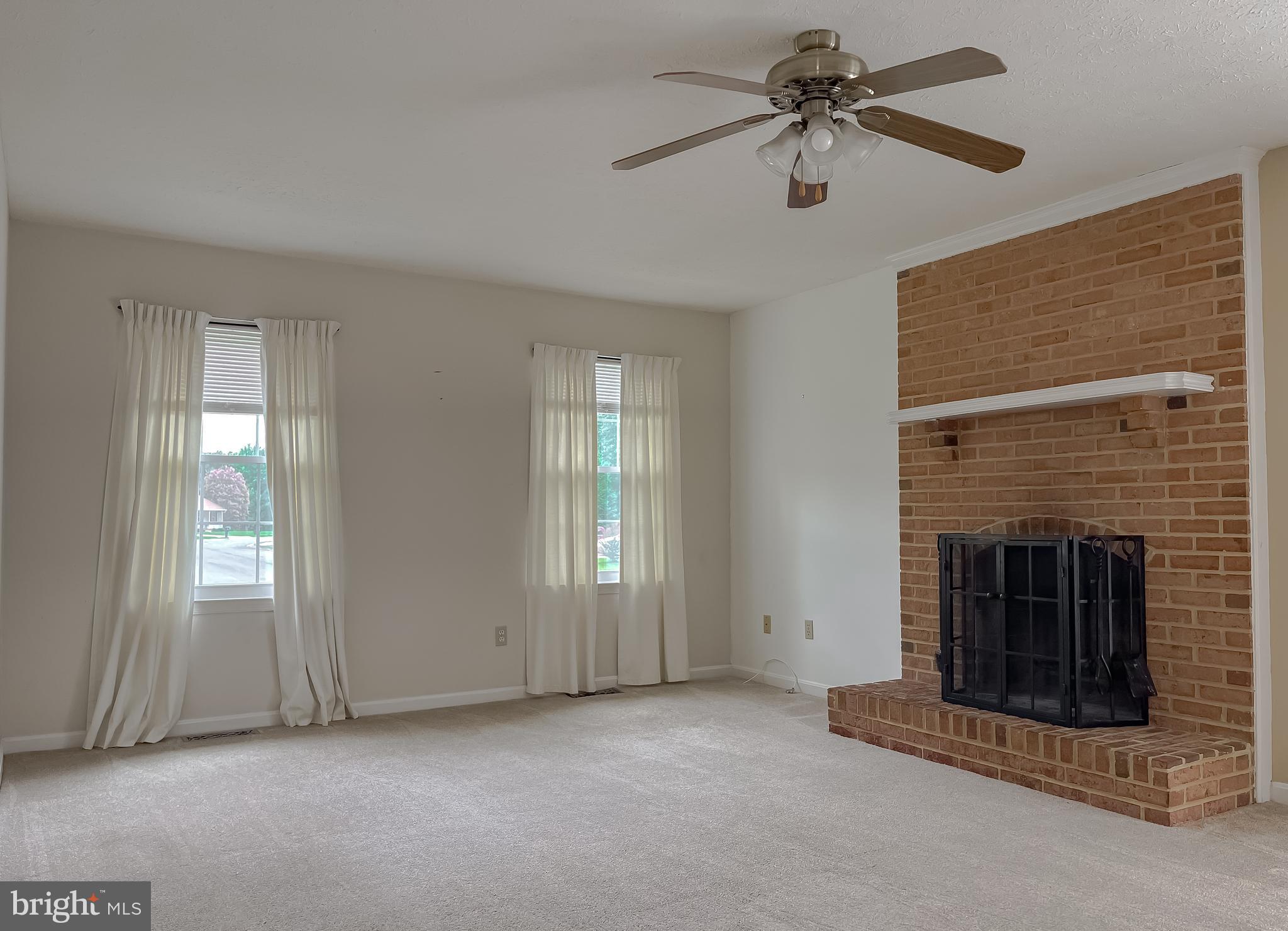 109 MORRIS DR