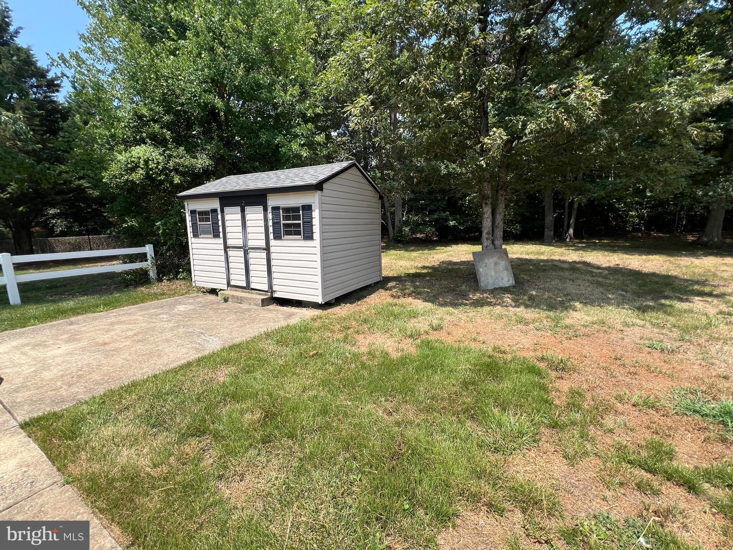 109 MORRIS DR