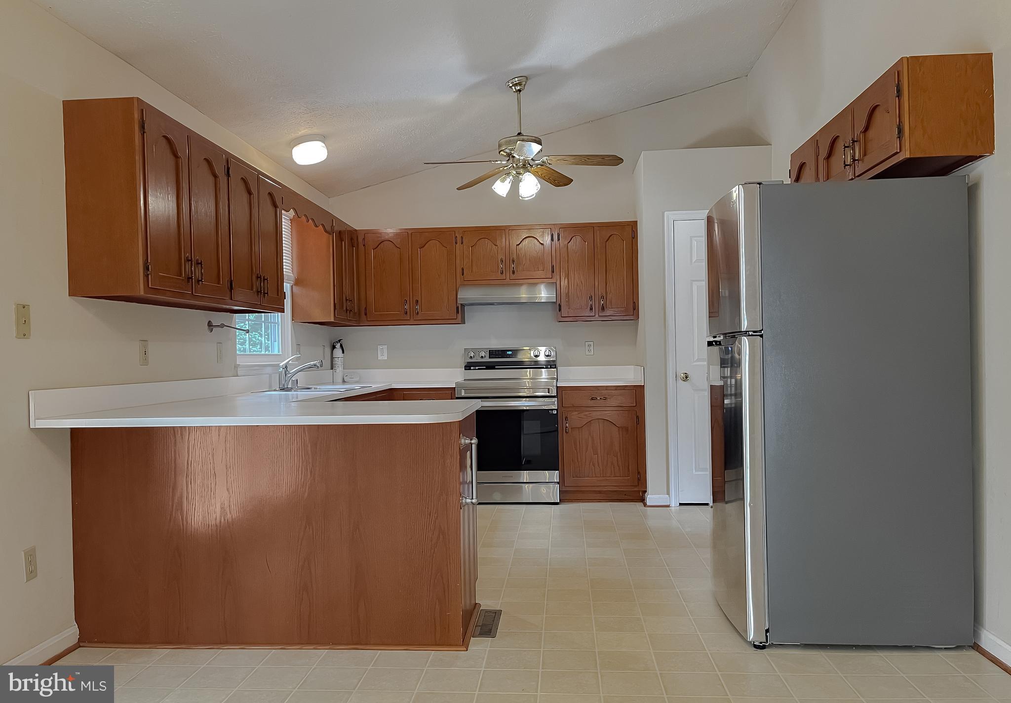 109 MORRIS DR