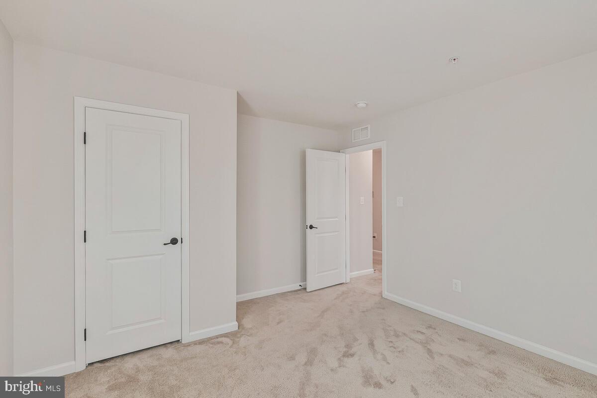 9340 Rock Lynn Cir