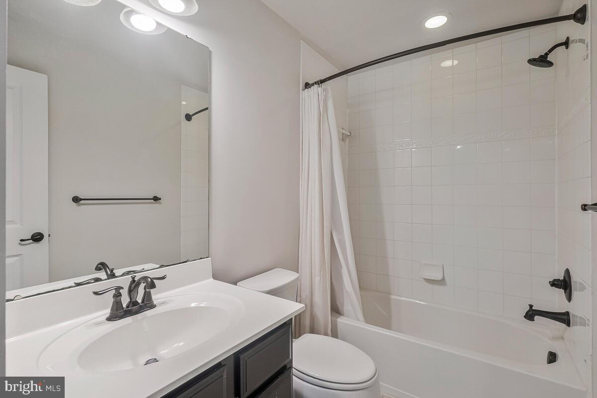 9340 Rock Lynn Cir