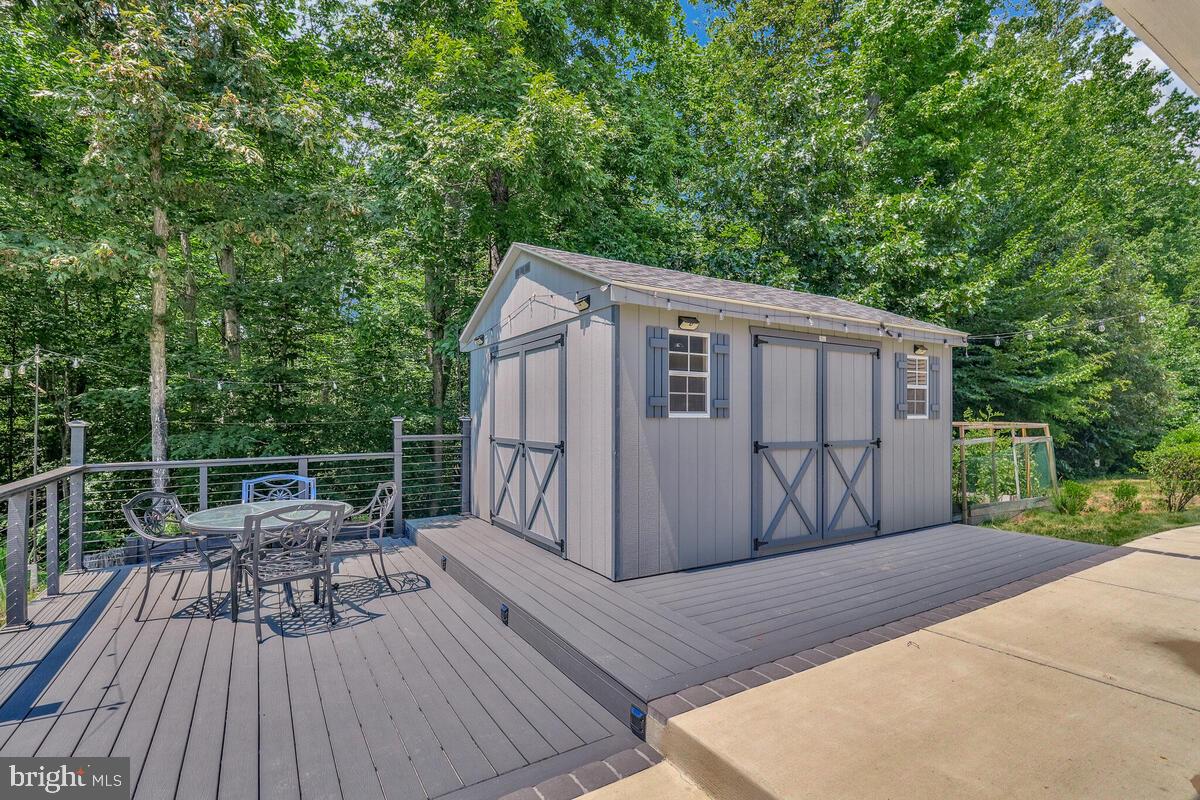 9340 Rock Lynn Cir