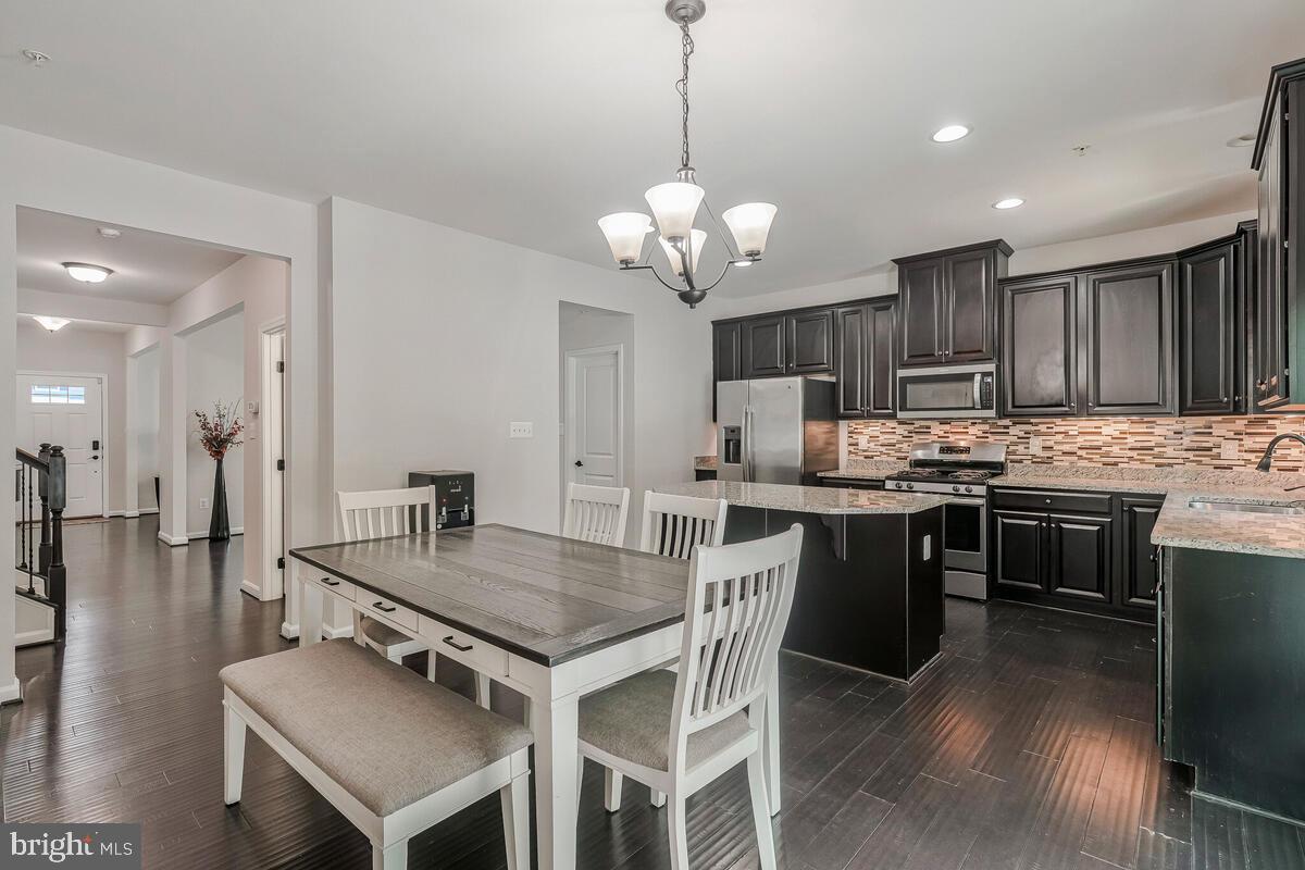 9340 Rock Lynn Cir