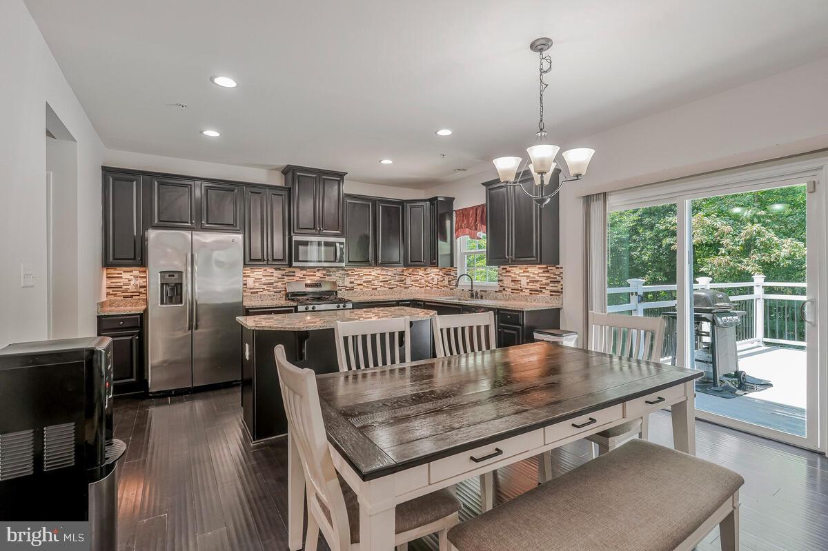 9340 Rock Lynn Cir