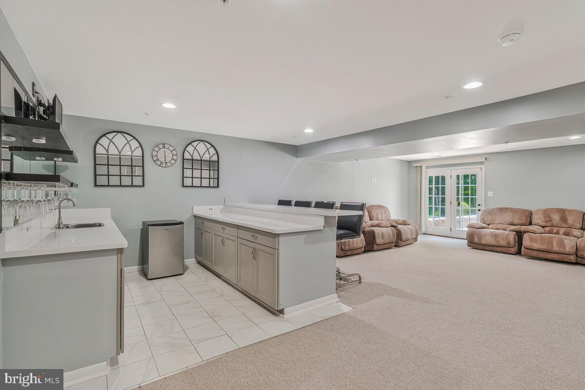 9340 Rock Lynn Cir