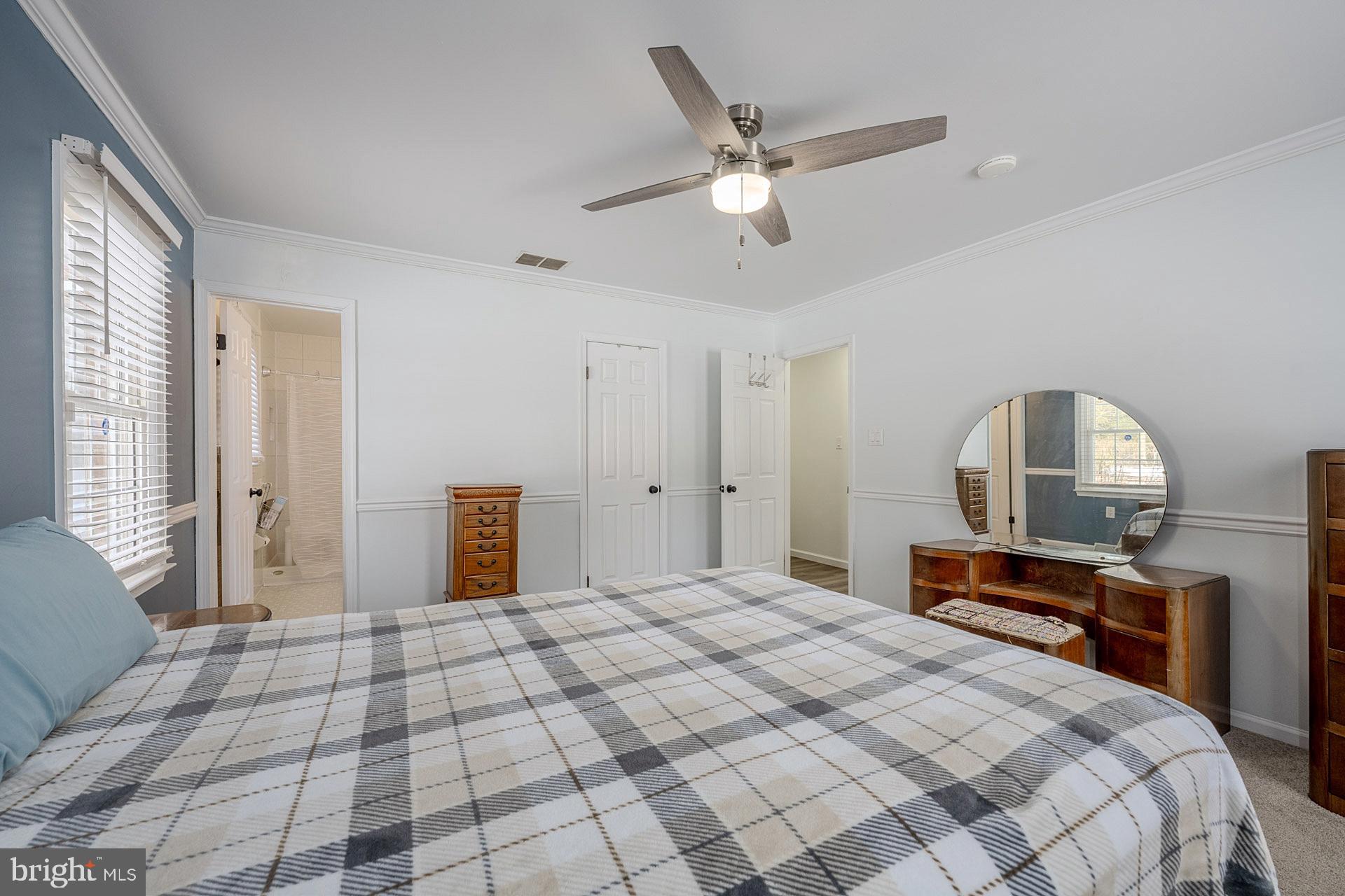 6655 HORSESHOE DRIVE