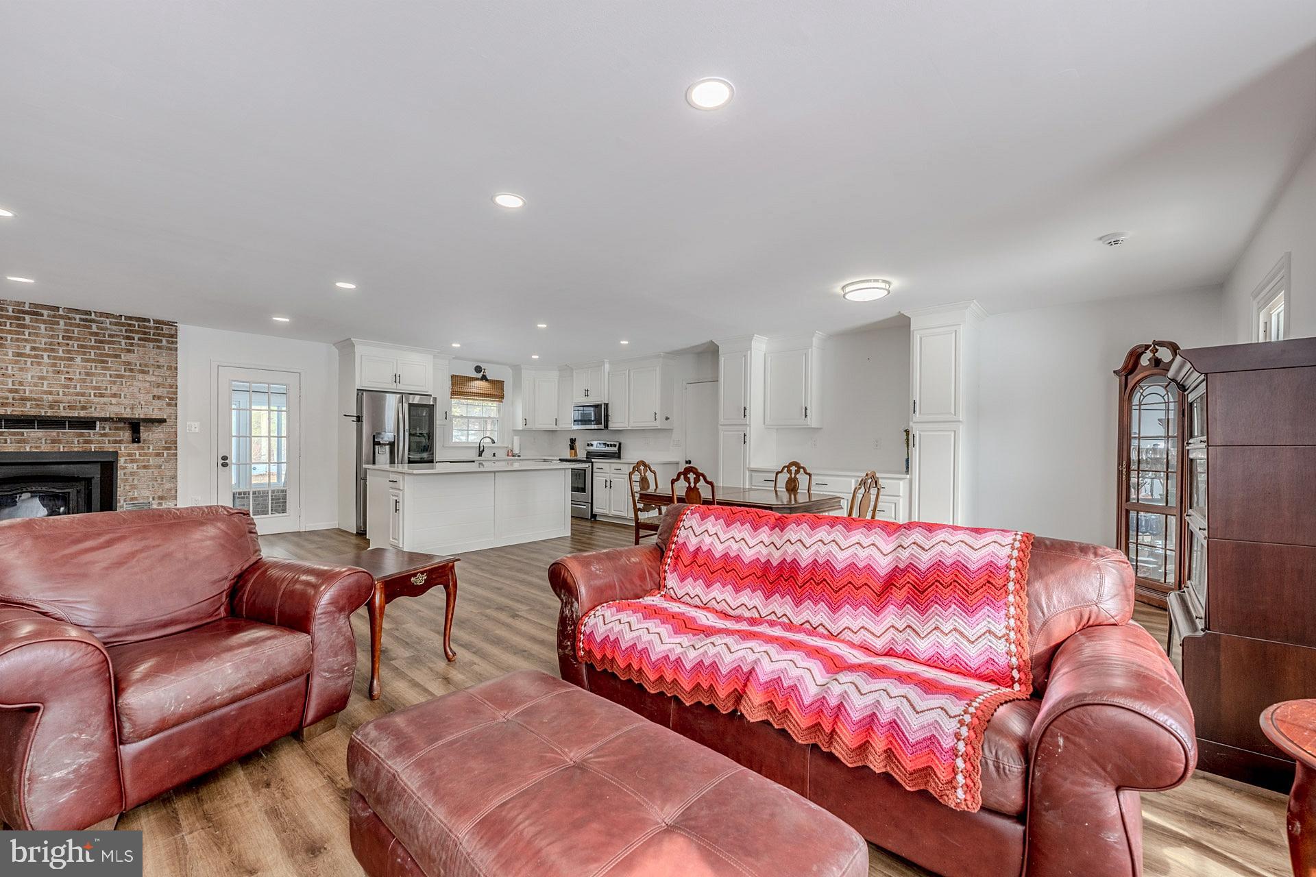 6655 HORSESHOE DRIVE