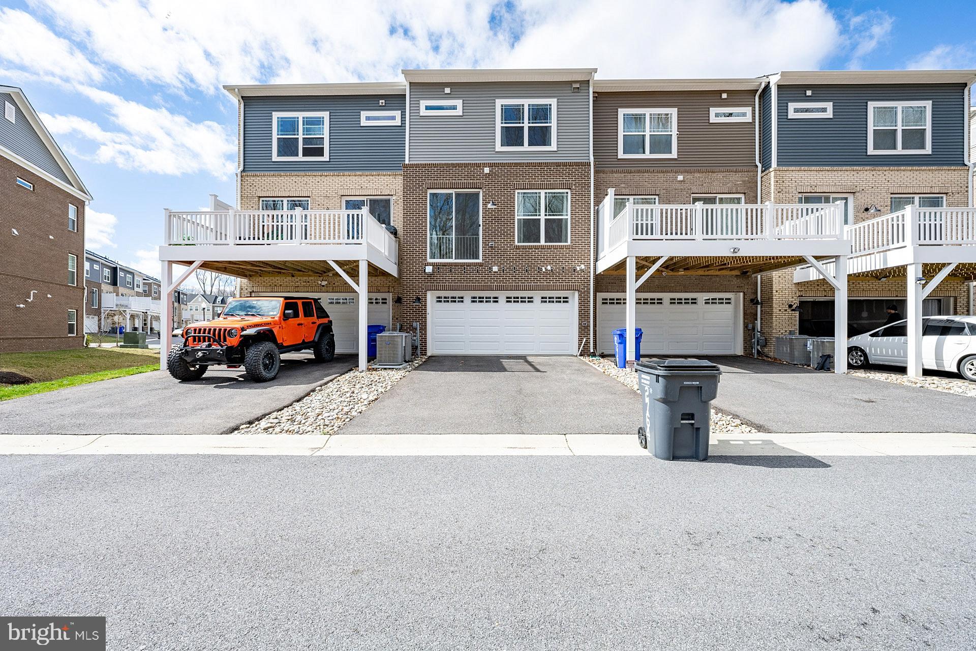 2762 BRIDGEWATER DRIVE