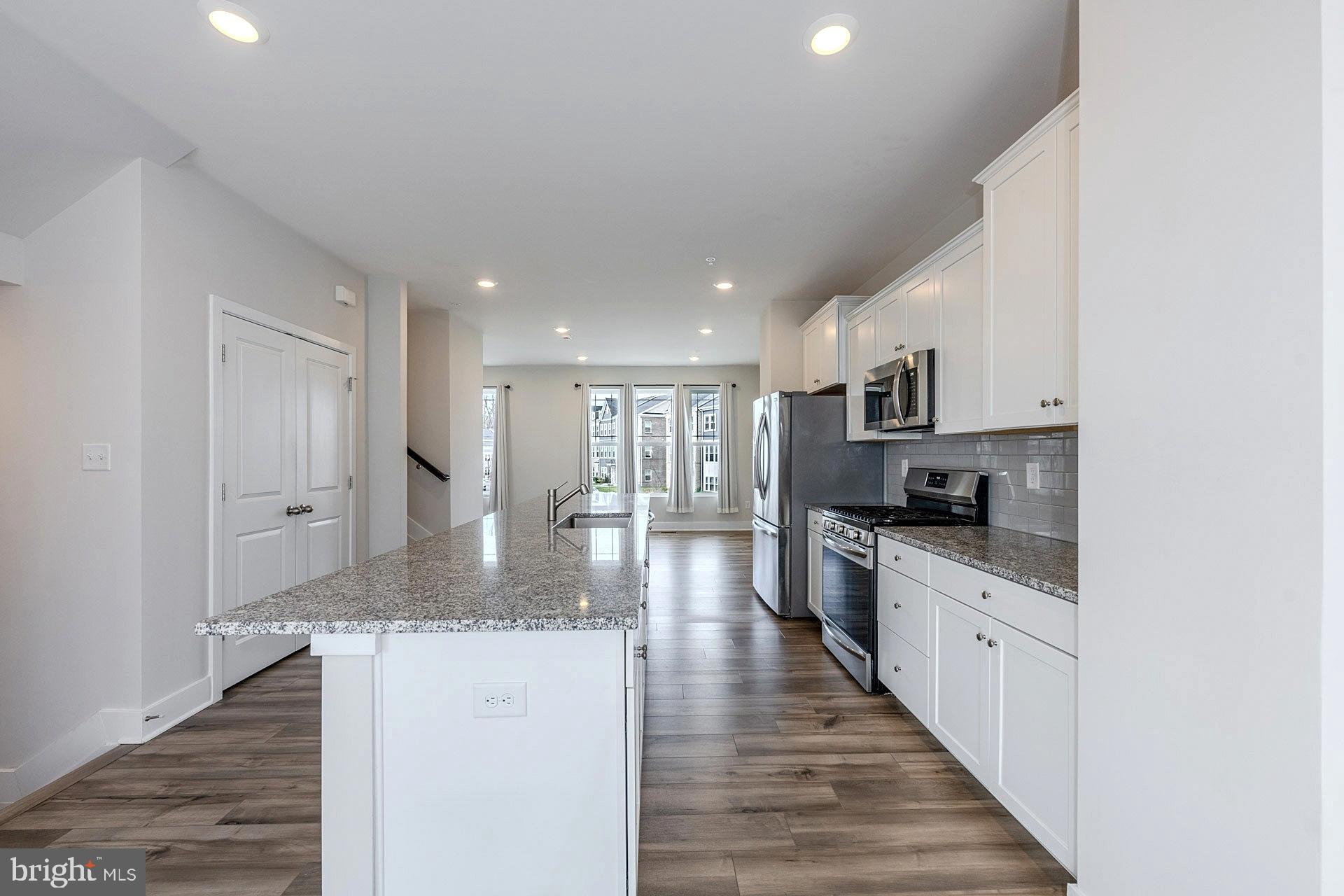 2762 BRIDGEWATER DRIVE