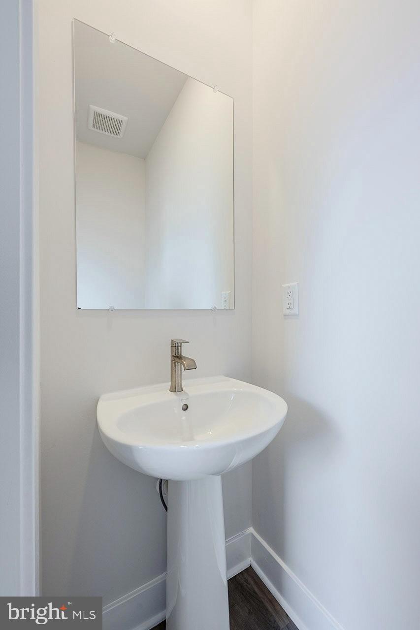 2762 BRIDGEWATER DRIVE