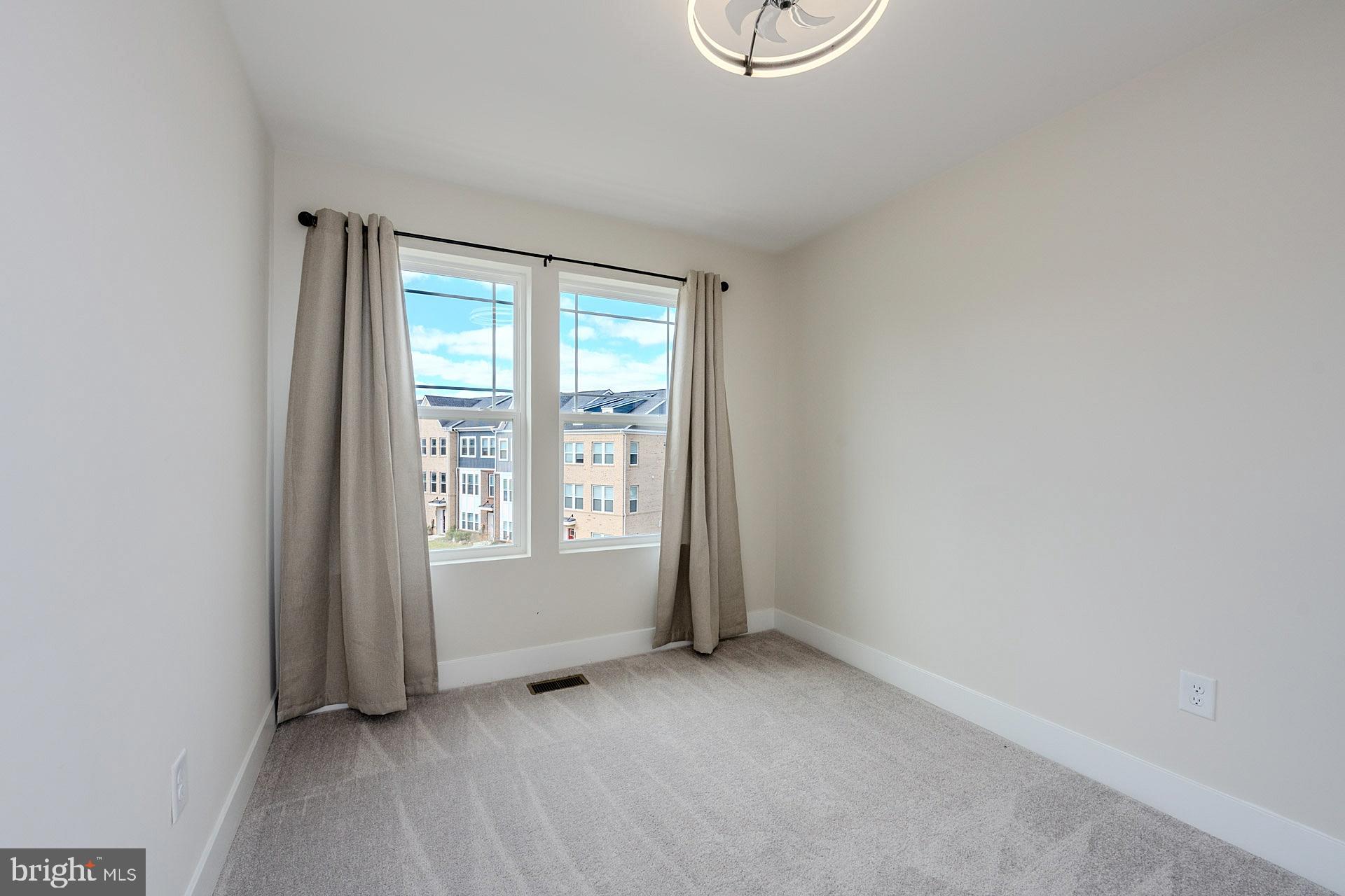 2762 BRIDGEWATER DRIVE