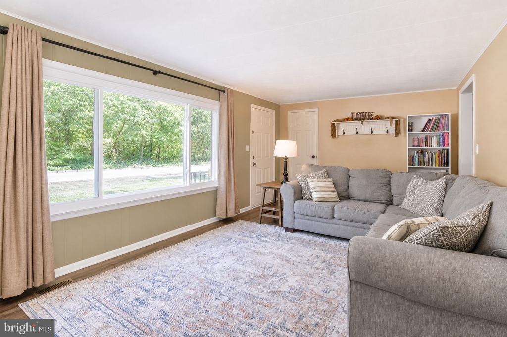 15 WILLOW LANE