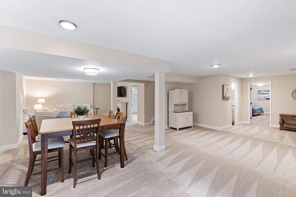 3466 HIGHGROVE DRIVE