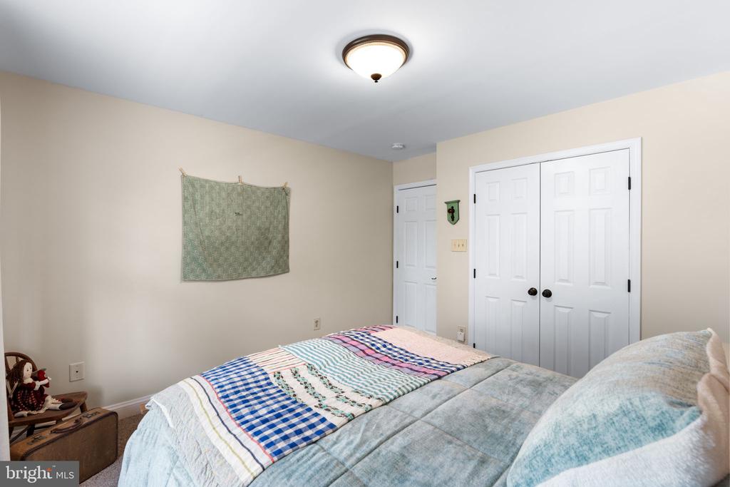 3466 HIGHGROVE DRIVE