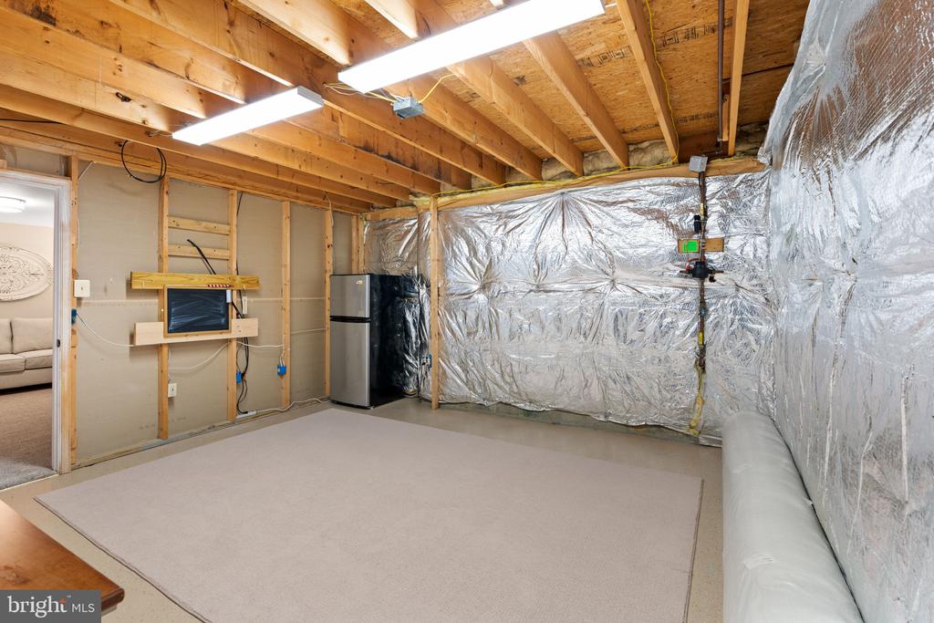 3466 HIGHGROVE DRIVE