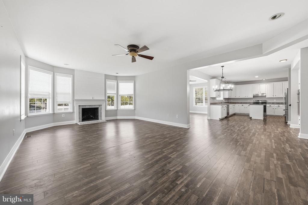 3043 WILDFLOWER DRIVE