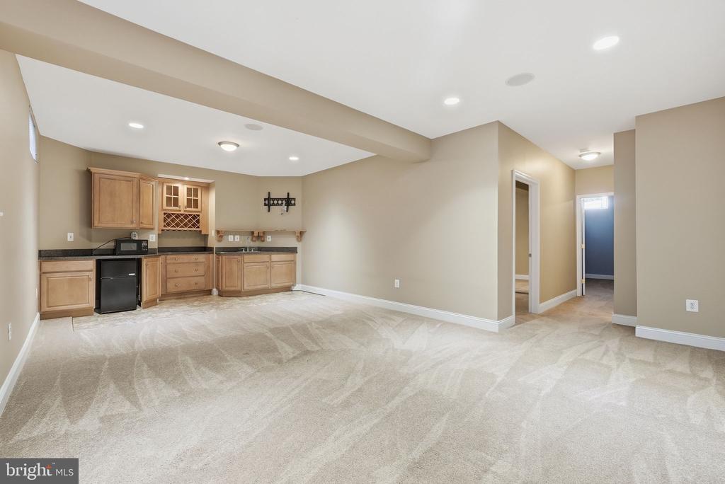 3043 WILDFLOWER DRIVE