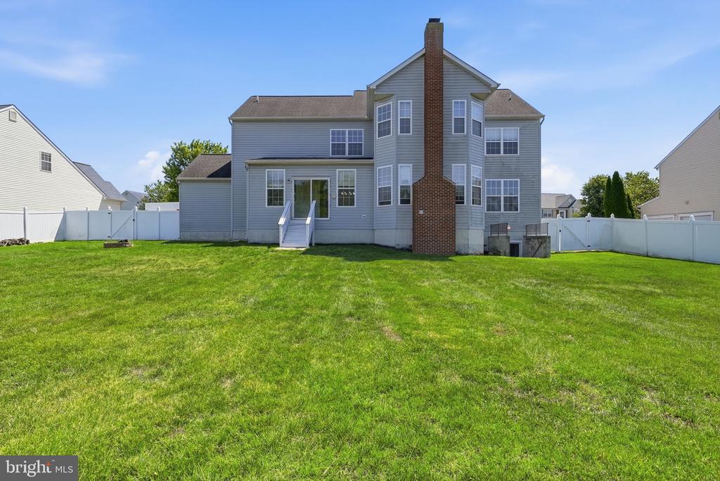 3043 WILDFLOWER DRIVE