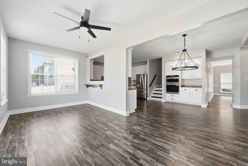 3043 WILDFLOWER DRIVE