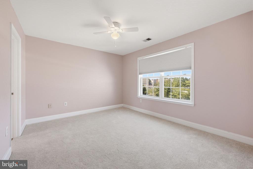 3043 WILDFLOWER DRIVE
