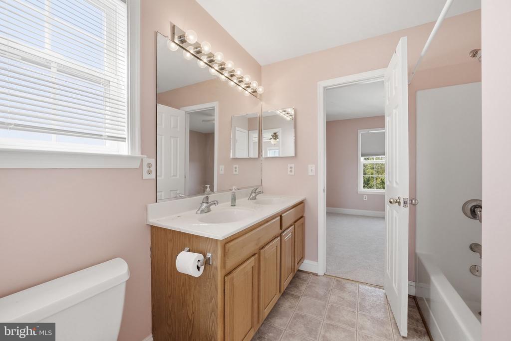 3043 WILDFLOWER DRIVE