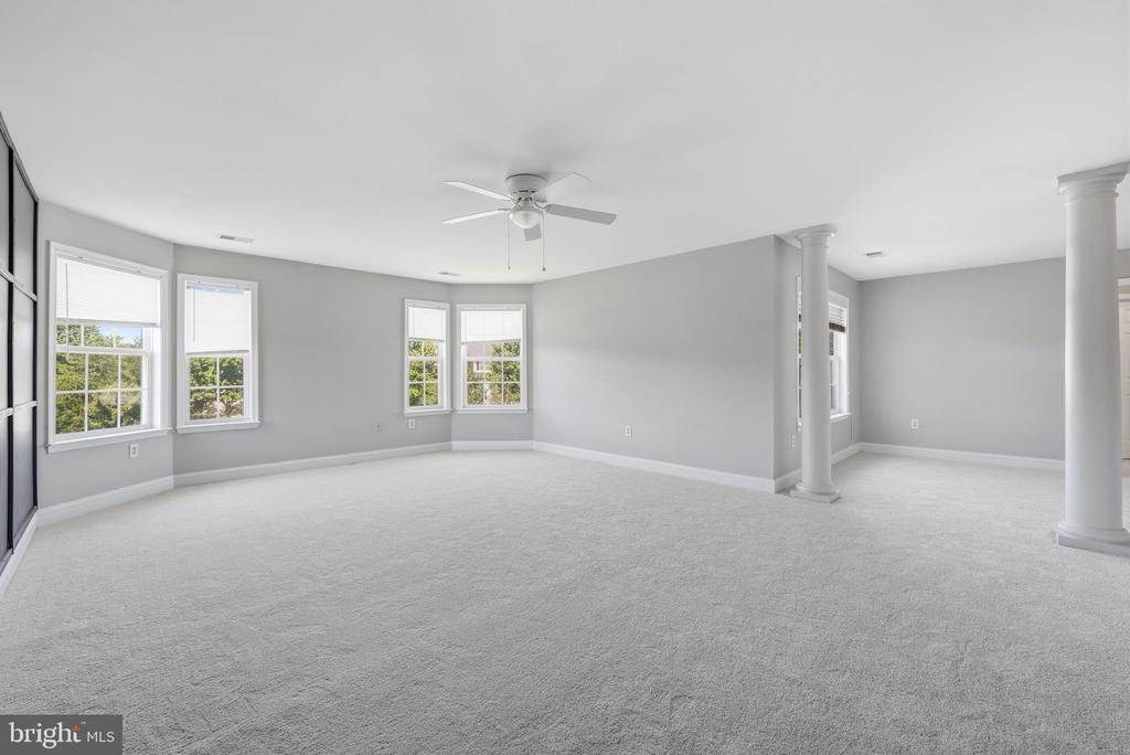 3043 WILDFLOWER DRIVE