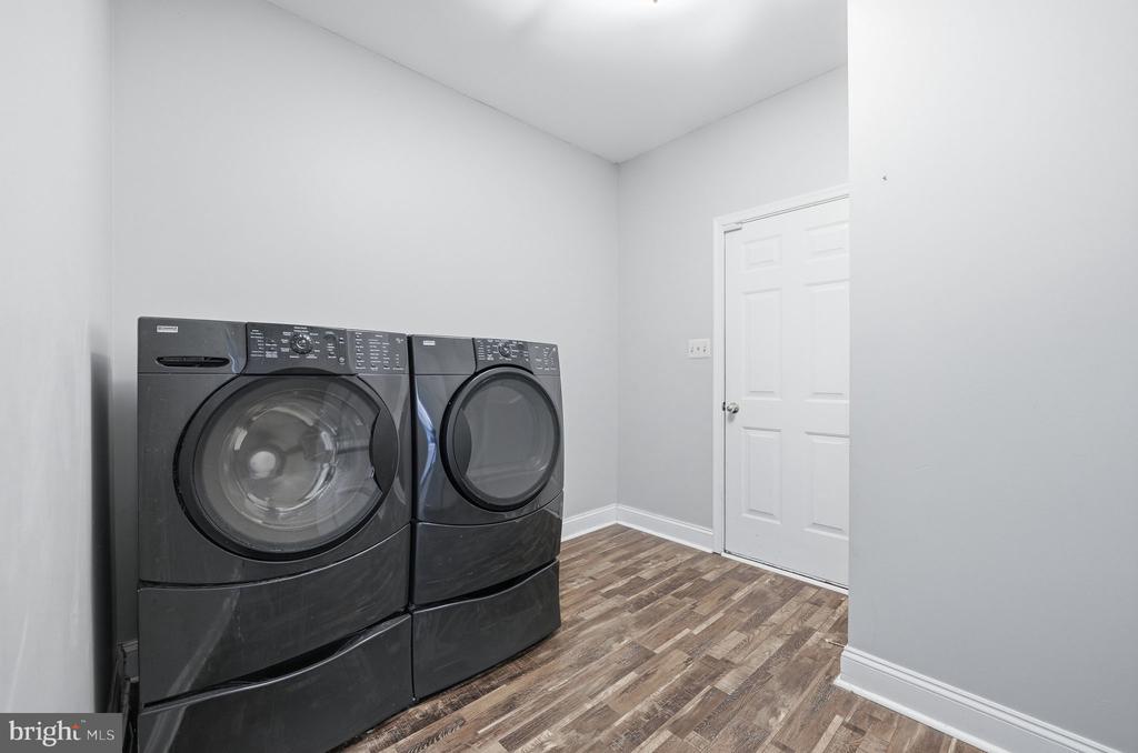 3043 WILDFLOWER DRIVE