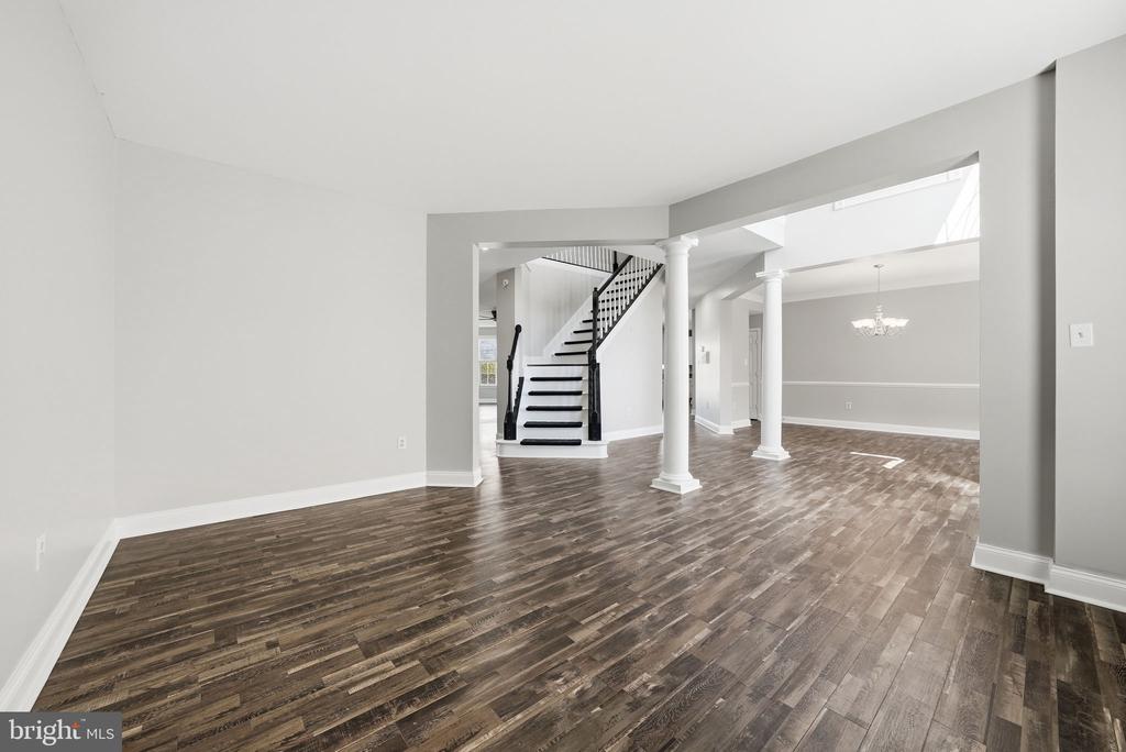 3043 WILDFLOWER DRIVE
