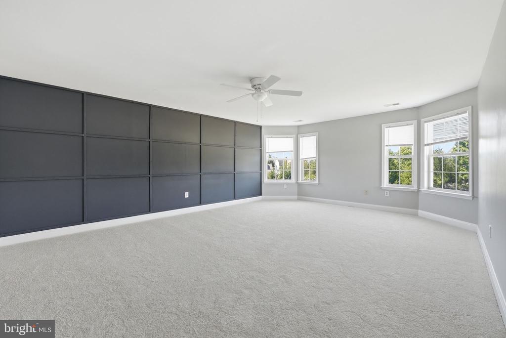 3043 WILDFLOWER DRIVE