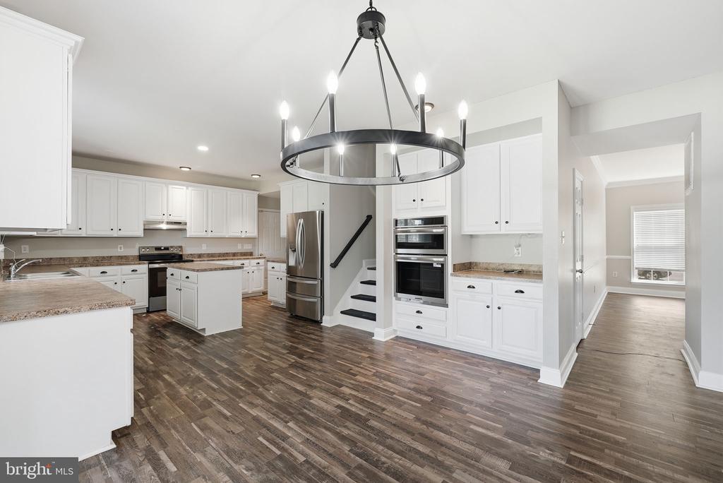3043 WILDFLOWER DRIVE