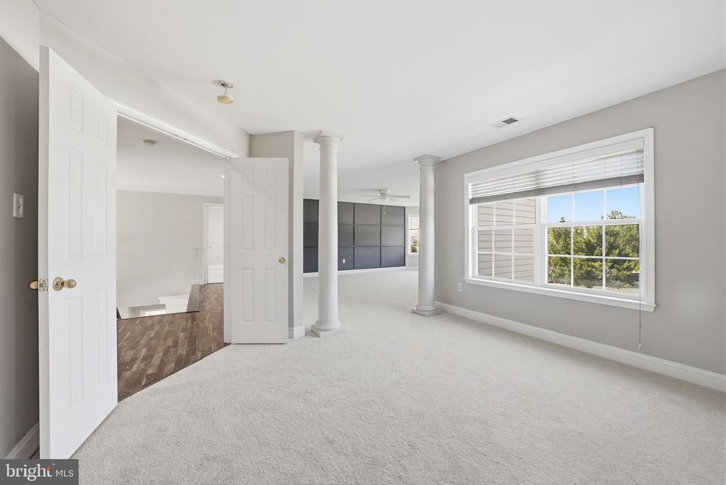 3043 WILDFLOWER DRIVE