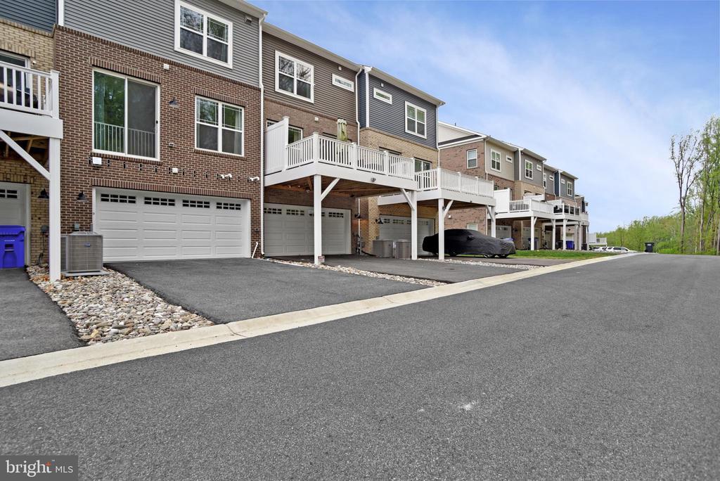 2764 BRIDGEWATER DRIVE